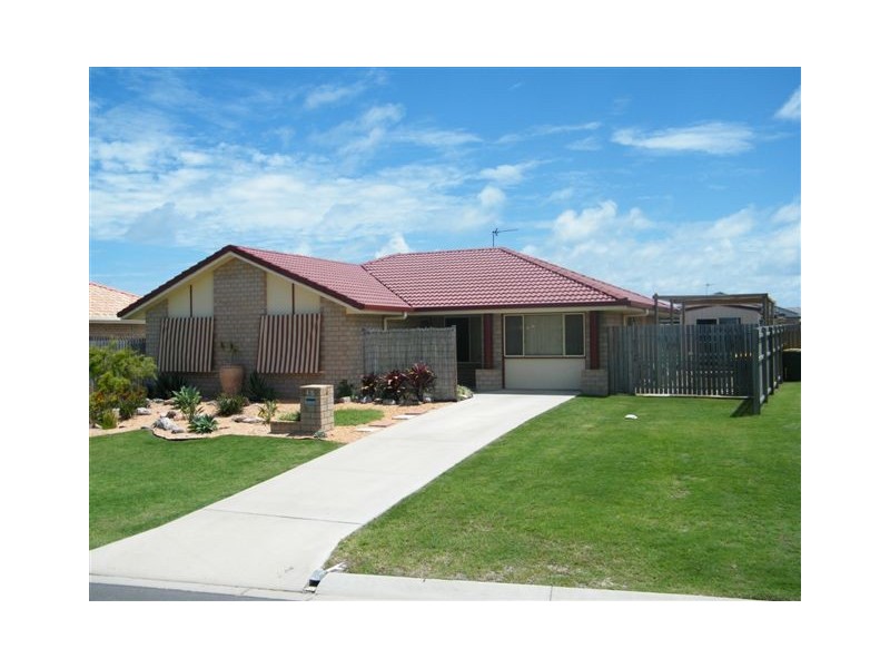 15 Bunya Court, Eli Waters QLD 4655