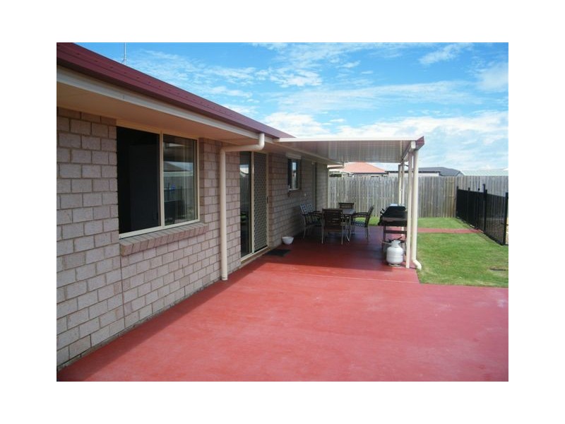 15 Bunya Court, Eli Waters QLD 4655