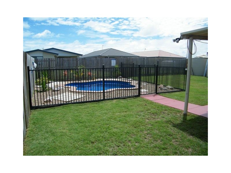 15 Bunya Court, Eli Waters QLD 4655