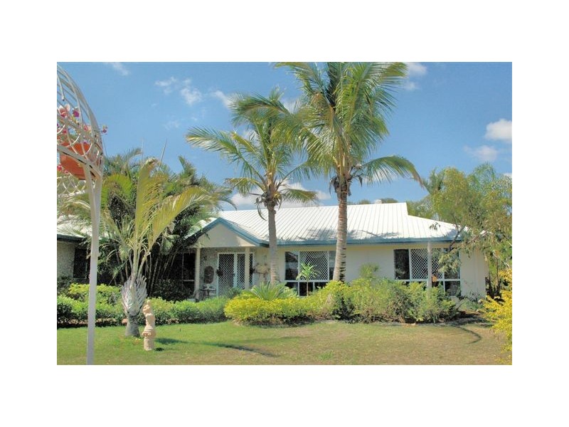 55 Ladbroke Crescent, Urangan QLD 4655