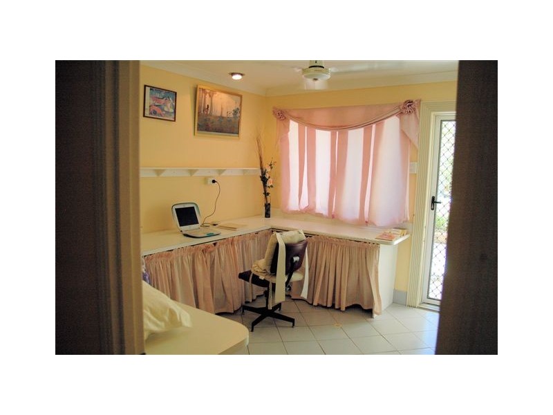 55 Ladbroke Crescent, Urangan QLD 4655