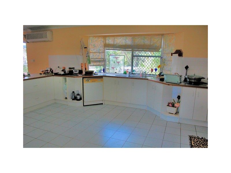 55 Ladbroke Crescent, Urangan QLD 4655