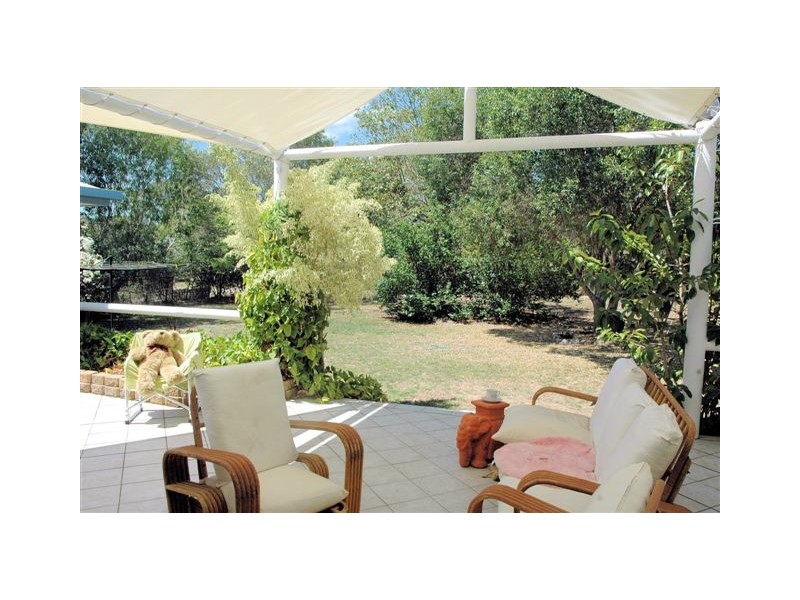 55 Ladbroke Crescent, Urangan QLD 4655