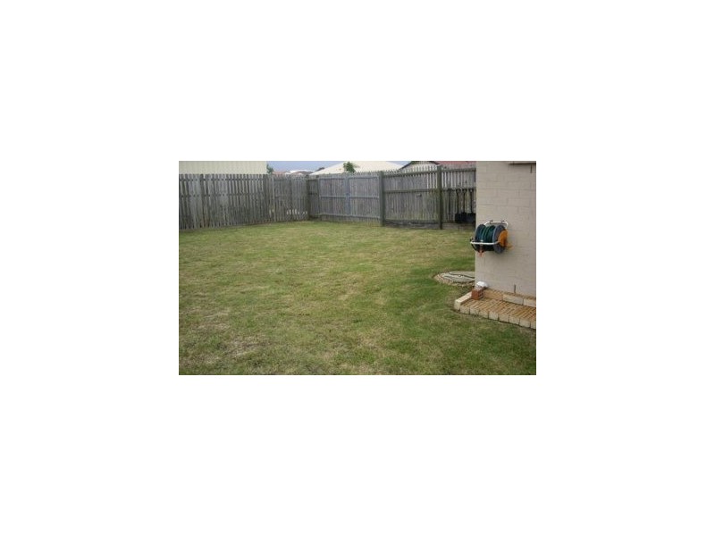 1 Sirius Court, Eli Waters QLD 4655