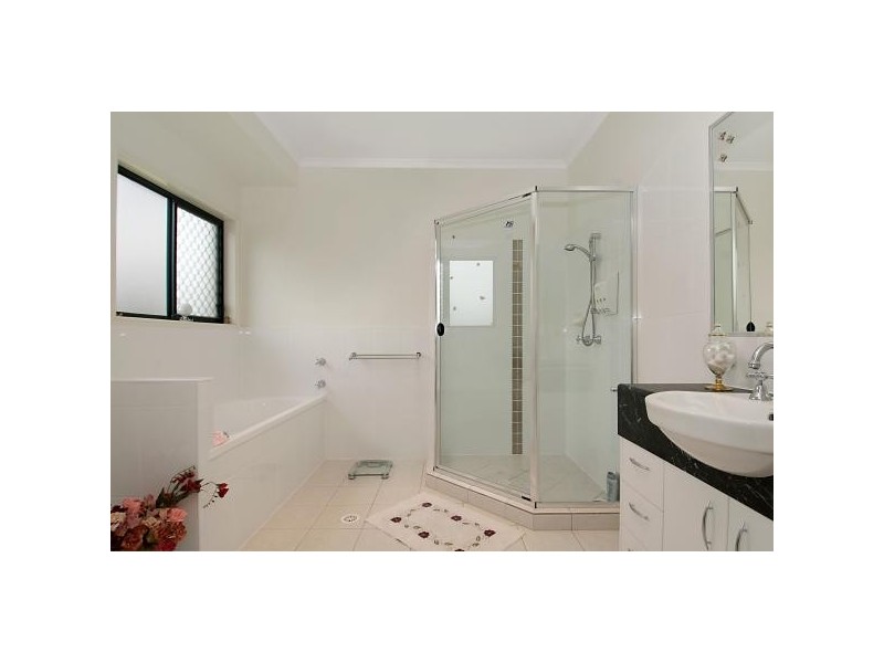 Cooroibah QLD 4565