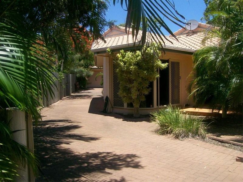 34 Esplanade, Point Vernon QLD 4655