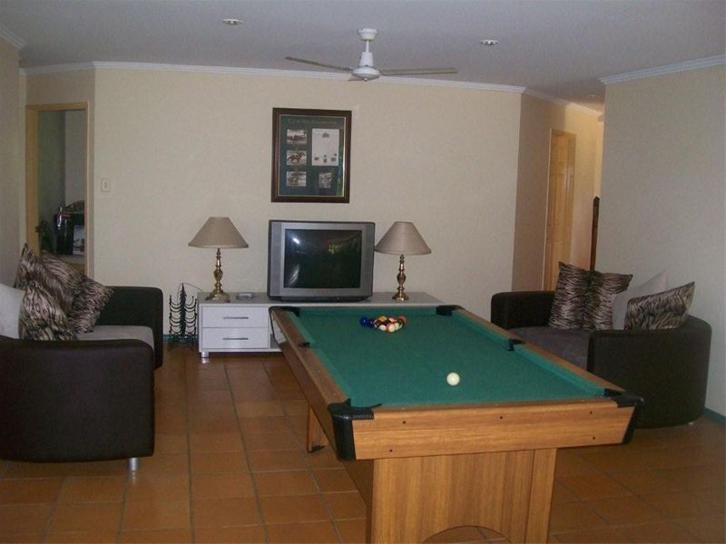 34 Esplanade, Point Vernon QLD 4655