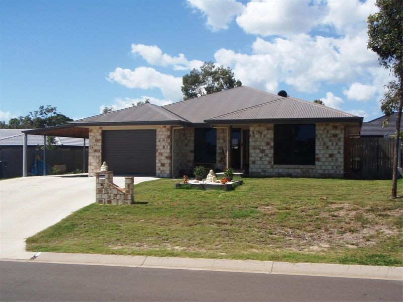 5 Whipbird Court, Urangan QLD 4655