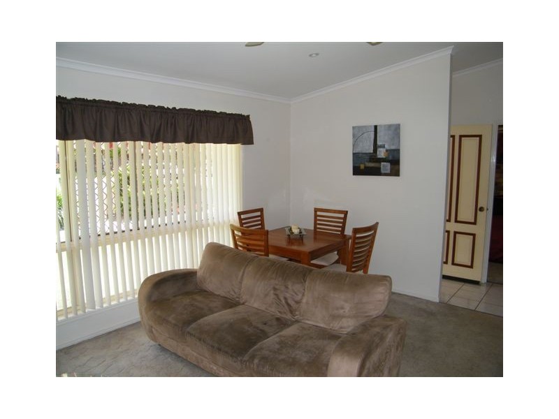 1/137 Freshwater Street, Torquay QLD 4655