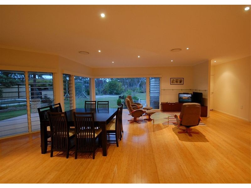 118 Honeyeater Drive, Sunshine Acres QLD 4655