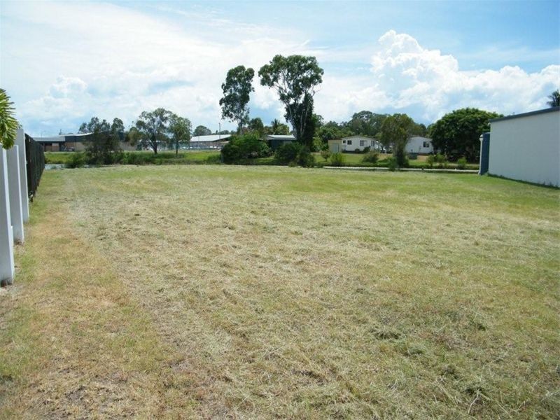 20 Harrison Circuit, Urangan QLD 4655