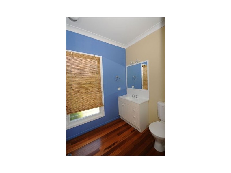 52 Francis Avenue, Booral QLD 4655
