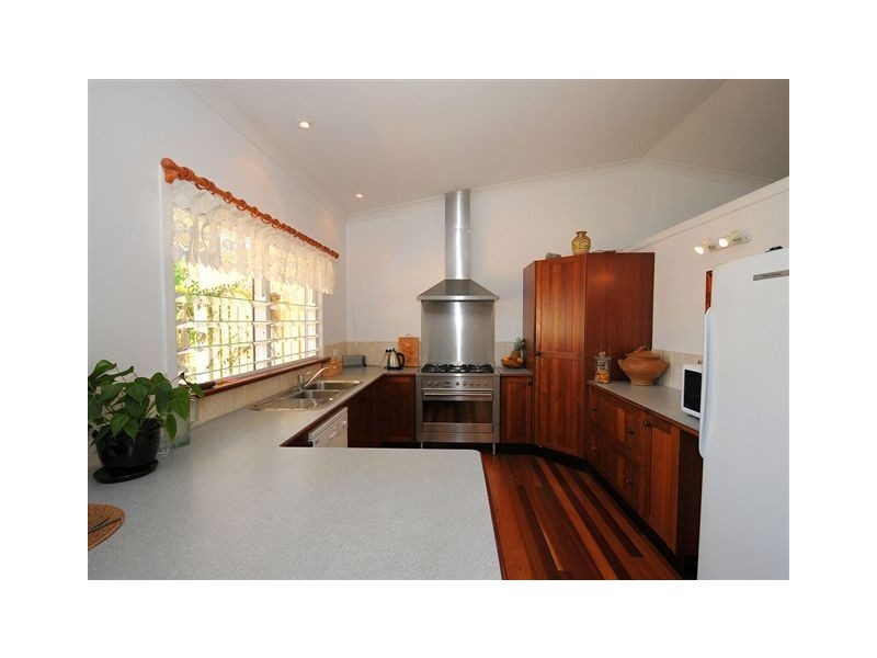 52 Francis Avenue, Booral QLD 4655
