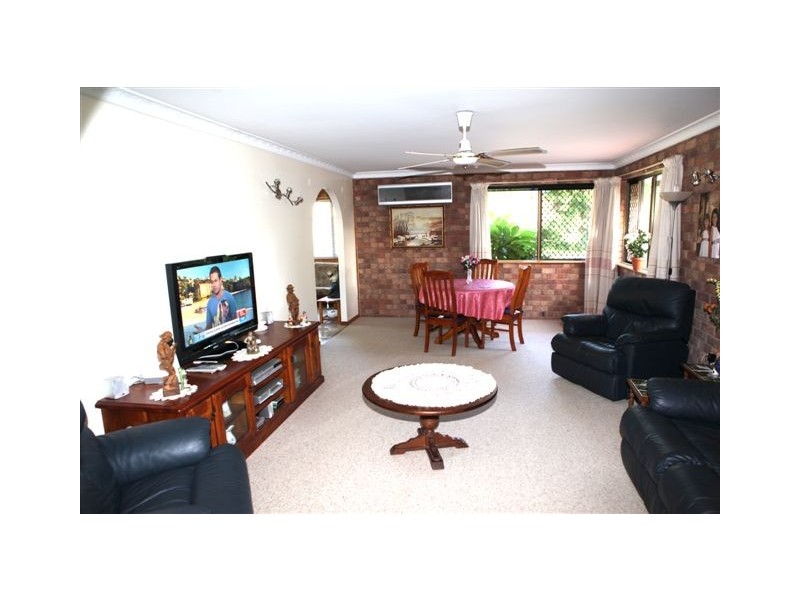 113 Garden Drive, Urangan QLD 4655