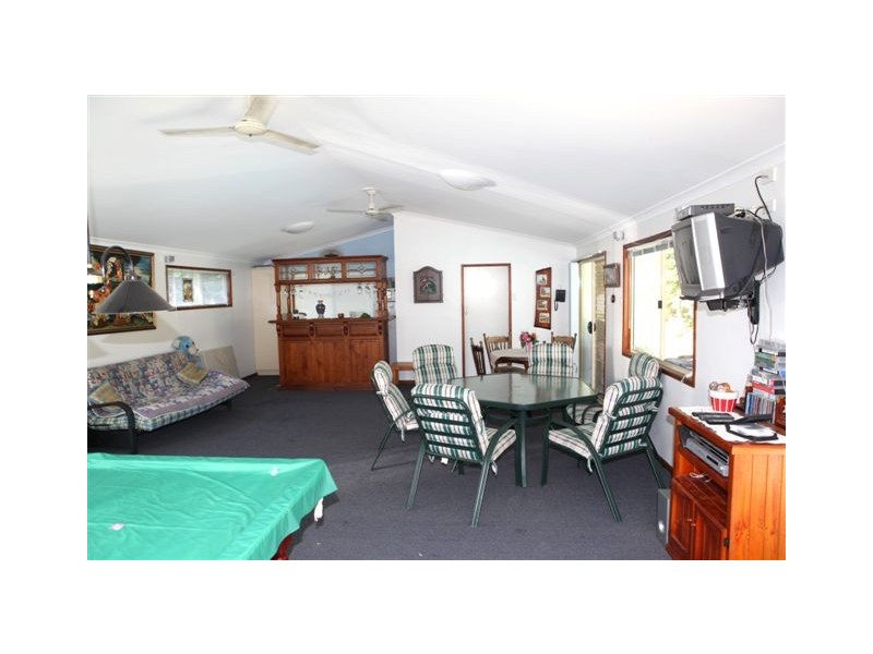 113 Garden Drive, Urangan QLD 4655