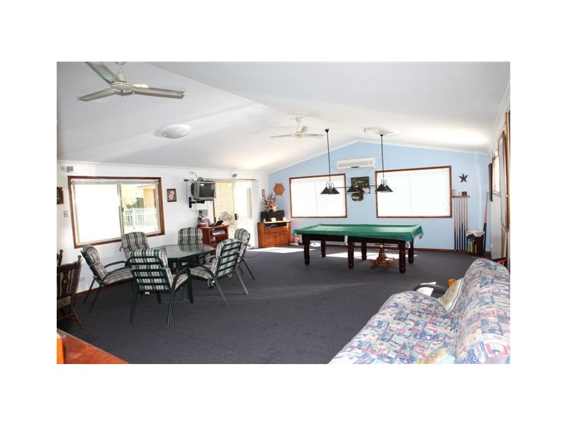 113 Garden Drive, Urangan QLD 4655