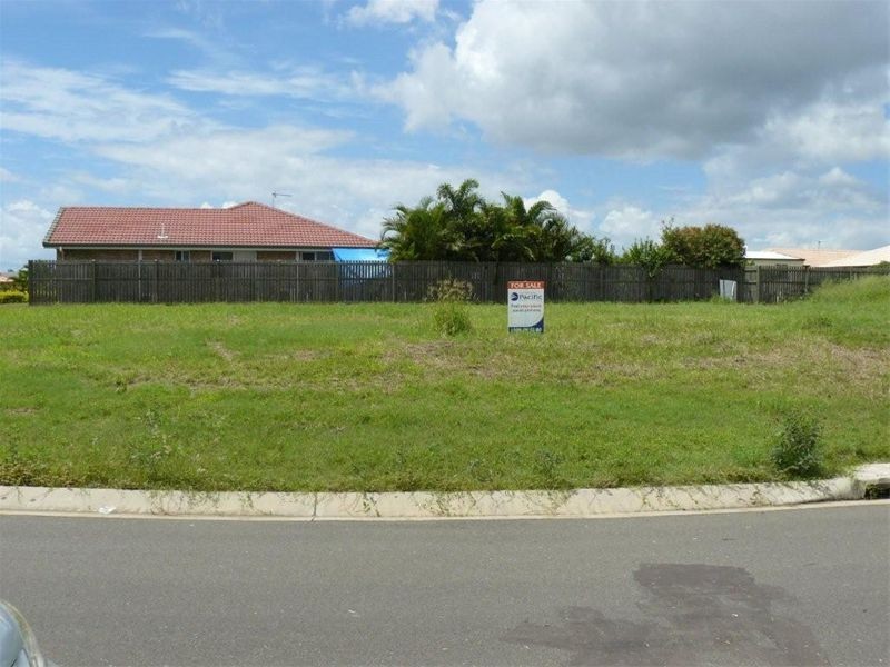 15 Anchorage Circuit, Point Vernon QLD 4655