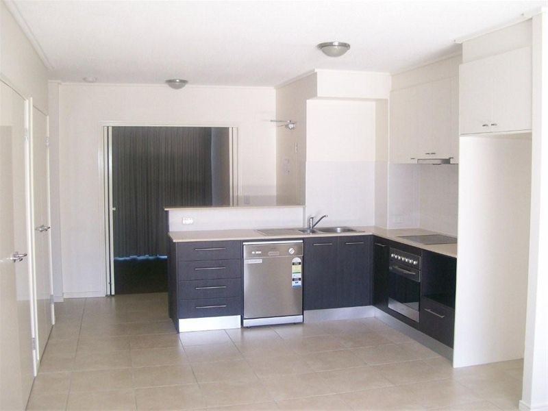 16/68 Pulgul Street, Urangan QLD 4655