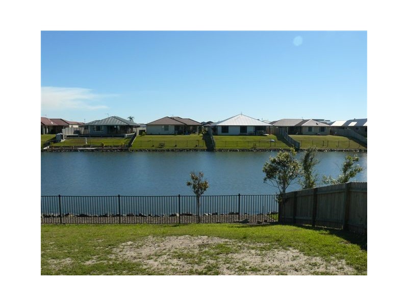 7a Lady Nelson Drive, Eli Waters QLD 4655