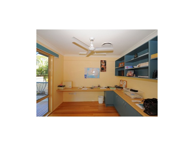 622 Esplanade, Urangan QLD 4655