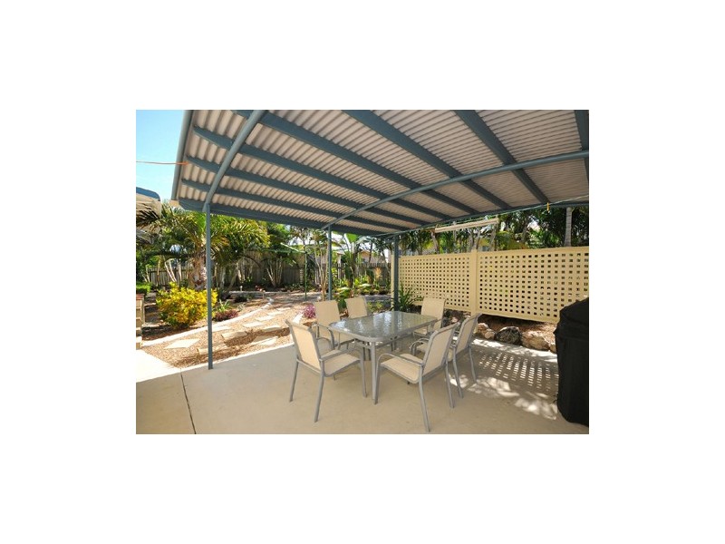 622 Esplanade, Urangan QLD 4655