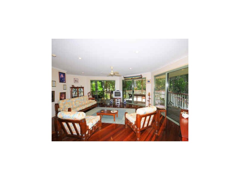 150 Kingfisher Parade, Toogoom QLD 4655