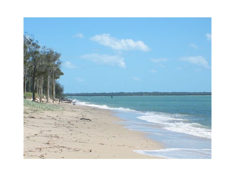 5 Barramundi Drive, Burrum Heads QLD 4659