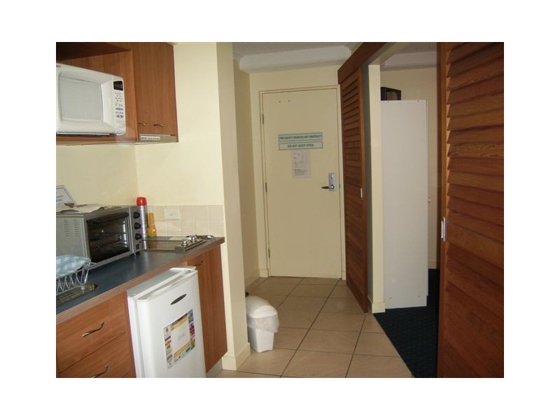 219 Buccaneer Drive, Urangan QLD 4655