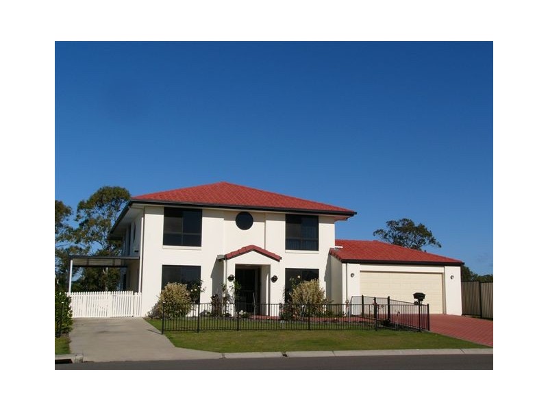 42 Foreshore Drive, Urangan QLD 4655