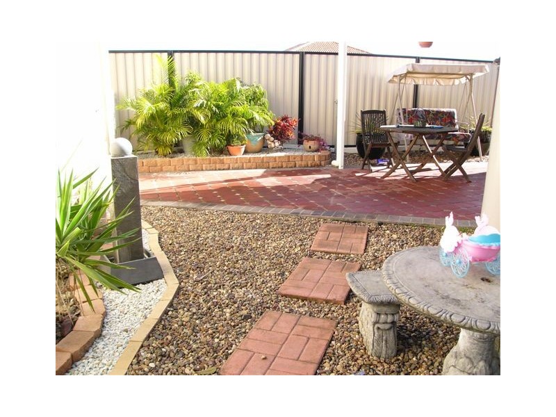 42 Foreshore Drive, Urangan QLD 4655