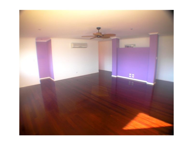 10 Lakes Boulevard, Burrum Heads QLD 4659