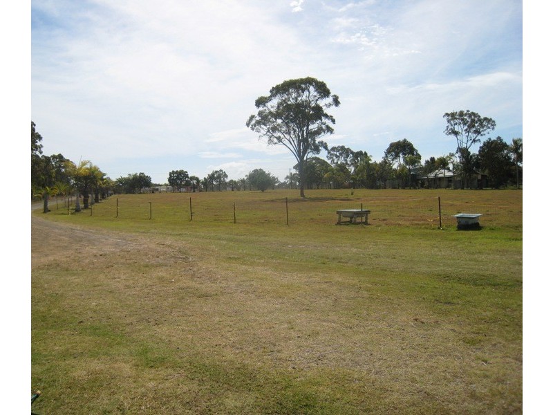 45 Shore Road West, Wondunna QLD 4655