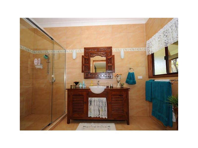 25 Shore Road West, Booral QLD 4655