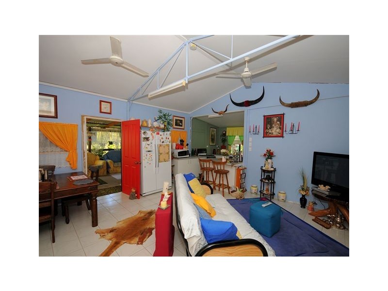 25 Shore Road West, Booral QLD 4655