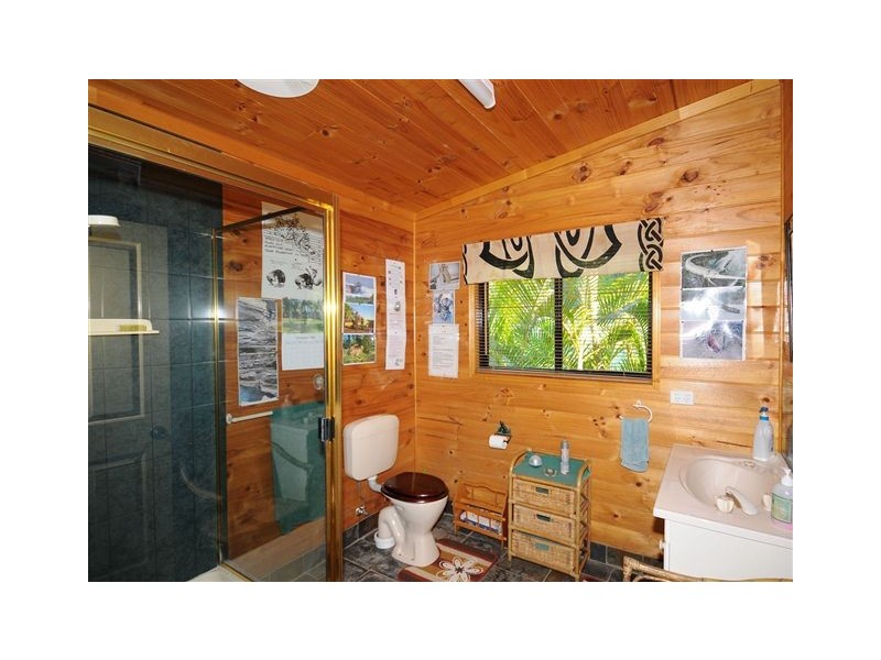 25 Shore Road West, Booral QLD 4655