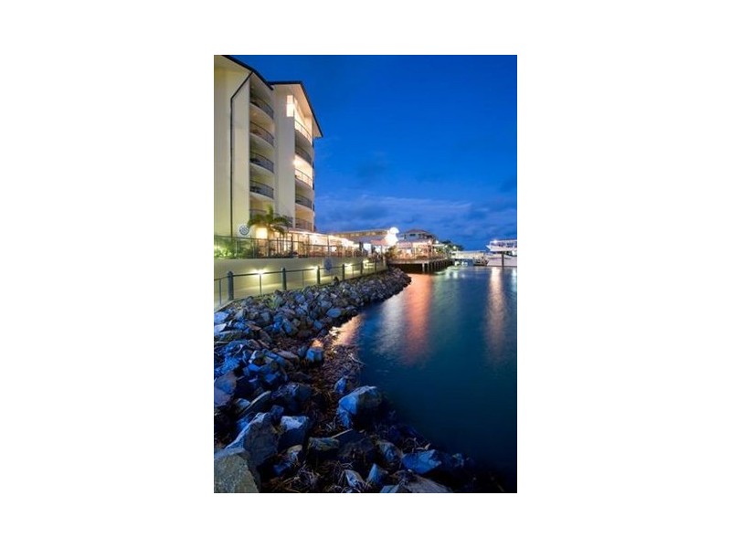 120-121/1 Buccaneer Drive, Urangan QLD 4655