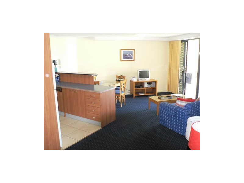 120-121/1 Buccaneer Drive, Urangan QLD 4655