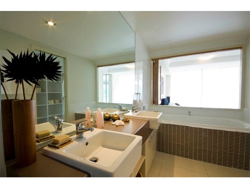 Alexandra Headland QLD 4572