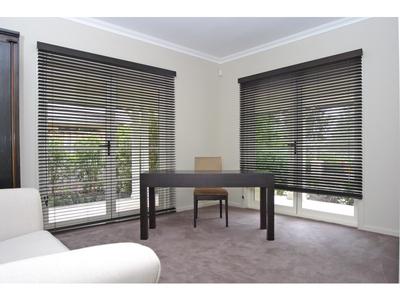 13 Young Avenue, Camden Park NSW 2570
