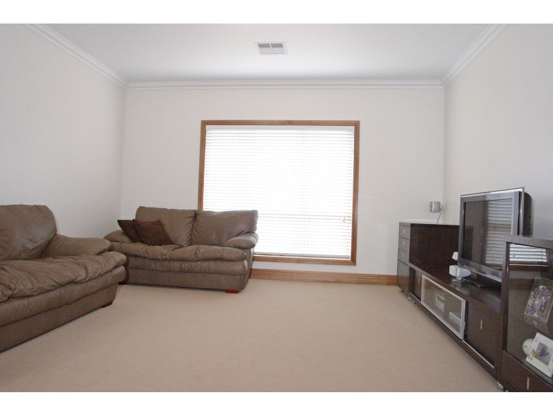 36 Park Way, Camden Park NSW 2570