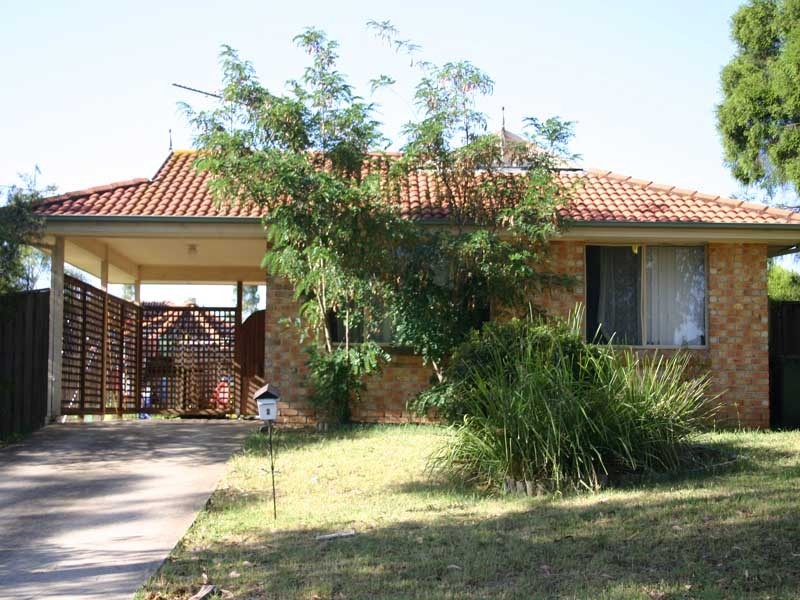 2  Rigelsford Close, Mount Annan NSW 2567