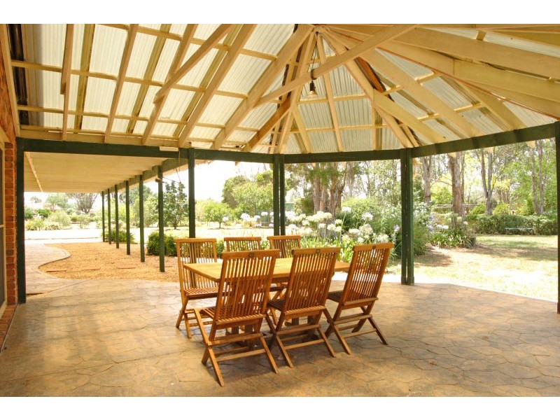 80 Kelvin Park Drive, Bringelly NSW 2556