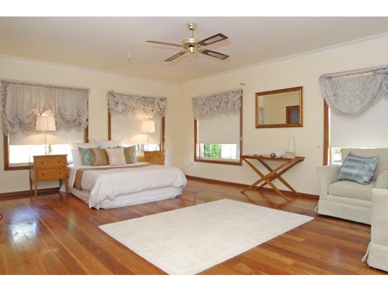 80 Kelvin Park Drive, Bringelly NSW 2556