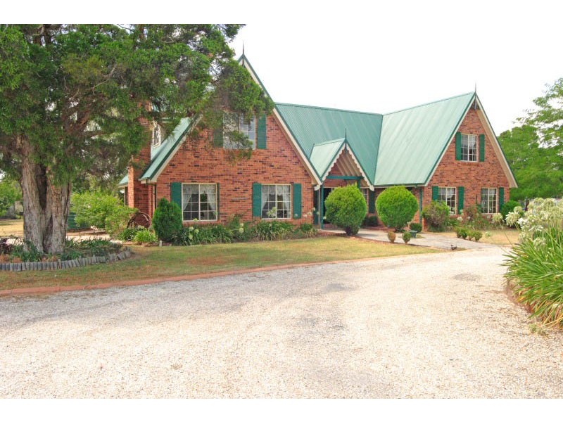 80 Kelvin Park Drive, Bringelly NSW 2556