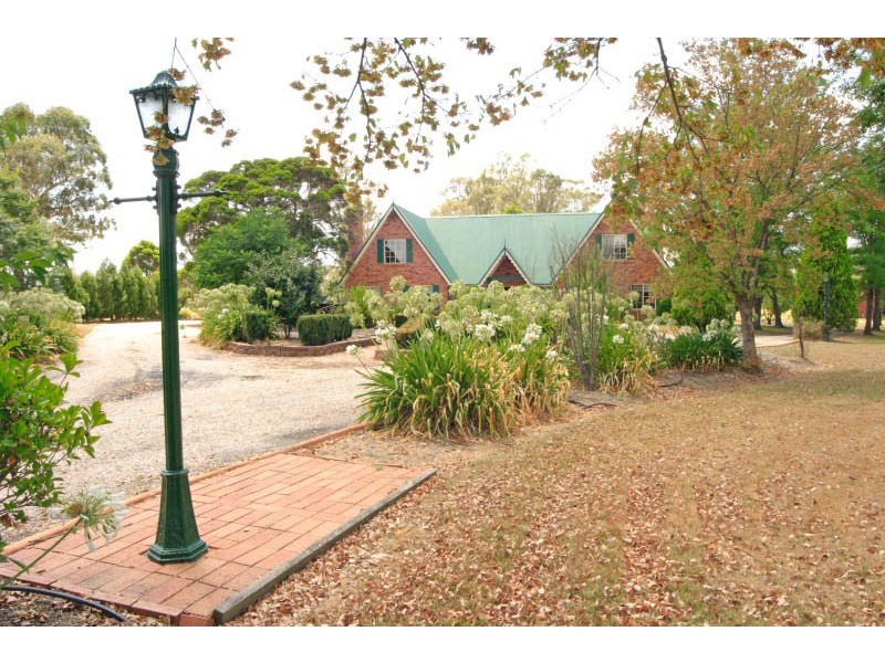 80 Kelvin Park Drive, Bringelly NSW 2556