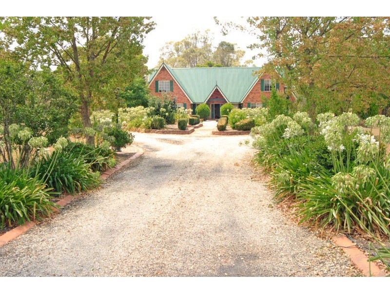 80 Kelvin Park Drive, Bringelly NSW 2556