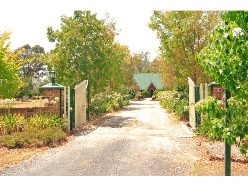 80 Kelvin Park Drive, Bringelly NSW 2556