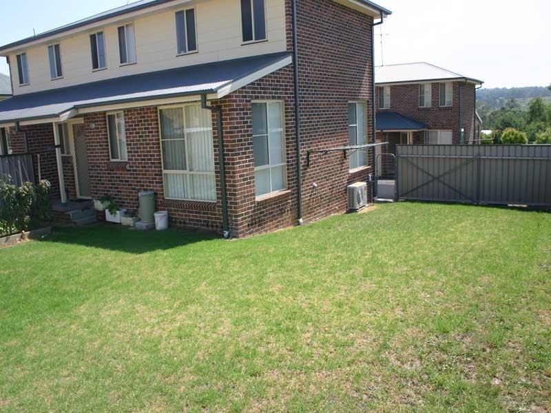 4, 5 & 6/1A McIntosh Street, The Oaks NSW 2570