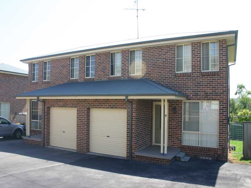 4, 5 & 6/1A McIntosh Street, The Oaks NSW 2570