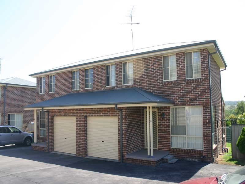 4, 5 & 6/1A McIntosh Street, The Oaks NSW 2570